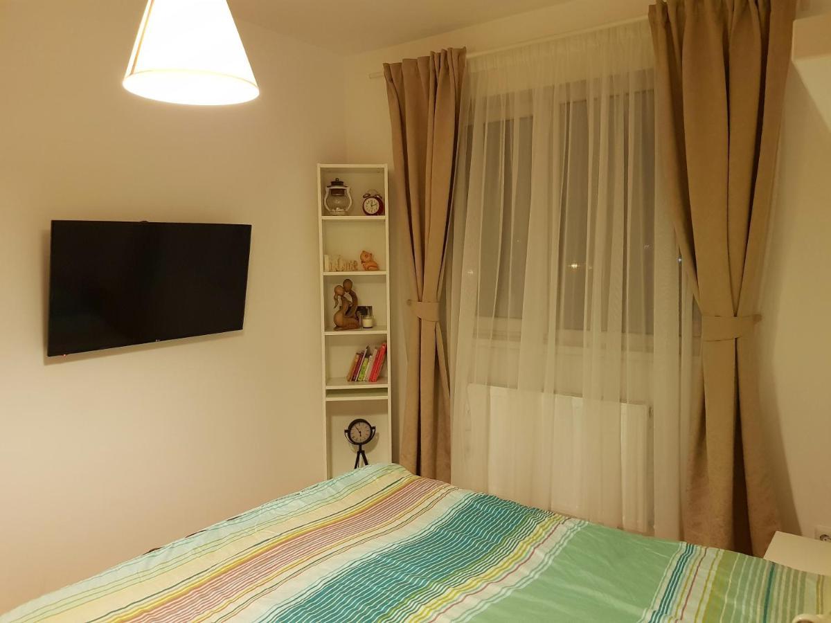 Cozy Apartament 3 Min To Subway 24H7 Check In Popesti-Leordeni Екстериор снимка