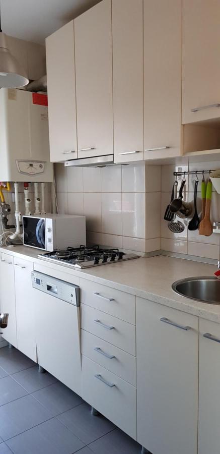 Cozy Apartament 3 Min To Subway 24H7 Check In Popesti-Leordeni Екстериор снимка